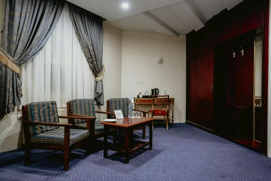 Azadegan Hotel Kermanshah